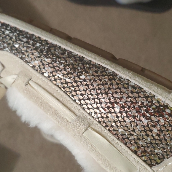 UGG Shoes - Picture 7 of 12